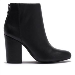 Steve Madden ankle boots